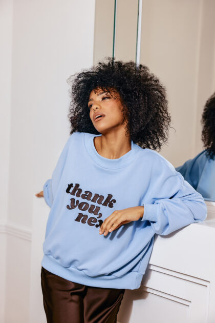 BLUZA NIEBIESKA Z HAFTEM THANK YOU, NEXT