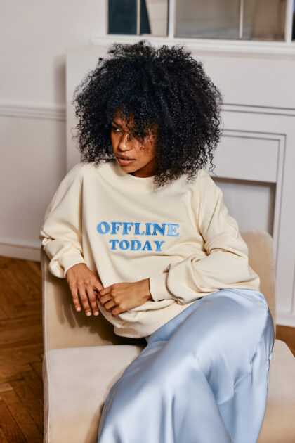 BLUZA KREMOWA Z HAFTEM OFFLINE TODAY